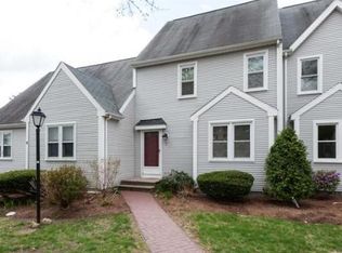 7 Whittier Ln, North Easton, MA 02356