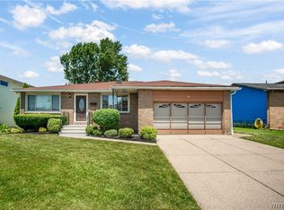 284 Enez Dr, Depew, NY 14043