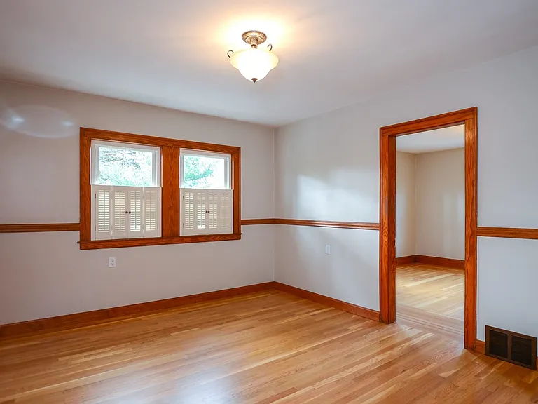 32 Gilman St #2 — Photo 9