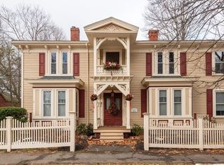 24 North St, Georgetown, MA 01833