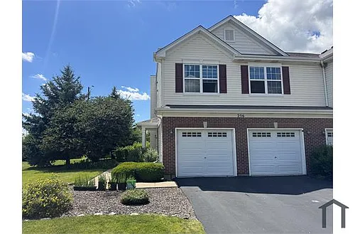 256 S Oak Creek Ln Photo 1