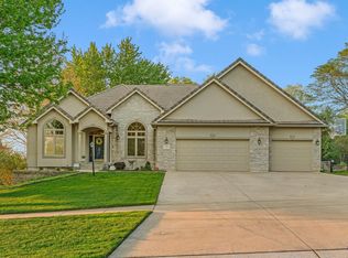 5956 SW Clarion Ln, Topeka, KS 66610