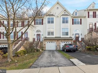 172 Fringetree Dr, West Chester, PA 19380