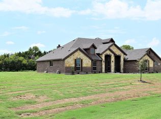 8860 George Ct, Waxahachie, TX 75167