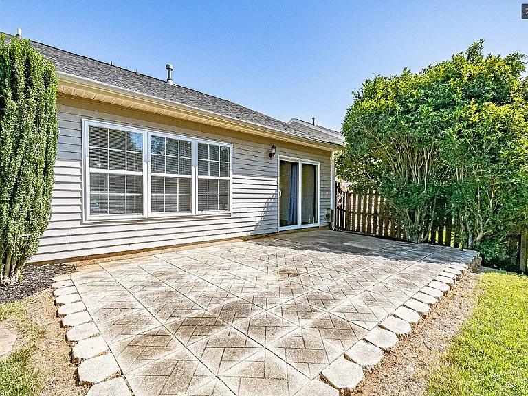 12819 Slade Castle Ct — Photo 3