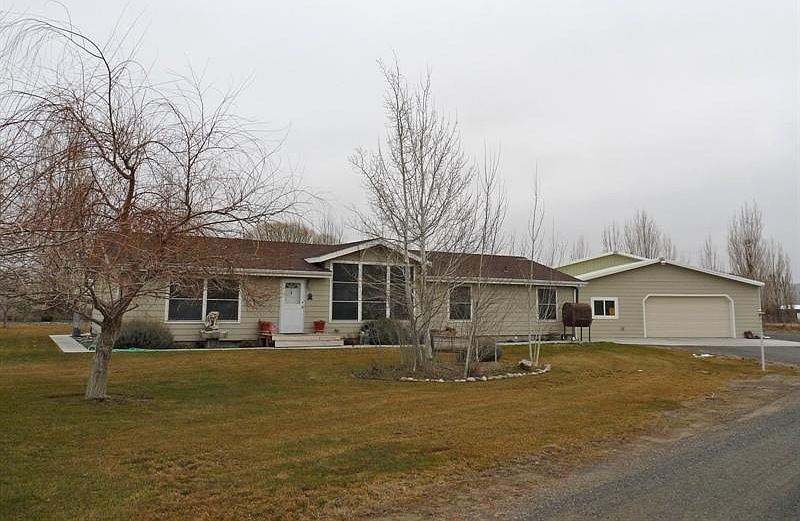 1st image of 52415 N Hillview Ct NE