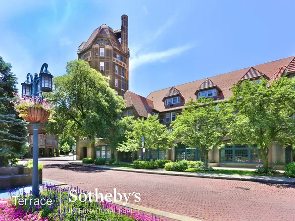 114-20 Queens Boulevard image 17 of 21