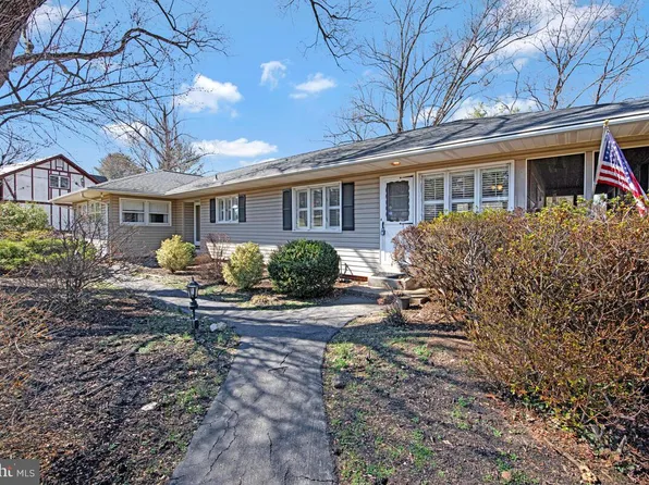 13524 Sherwood Forest Dr, Silver Spring, MD 20904