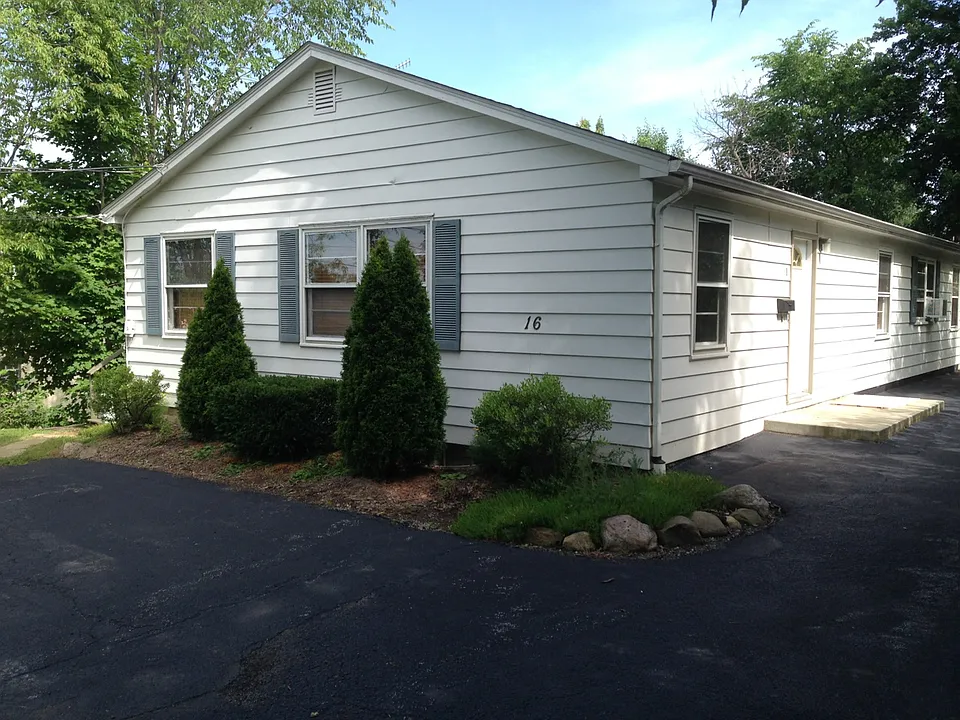 16 Homestead Dr