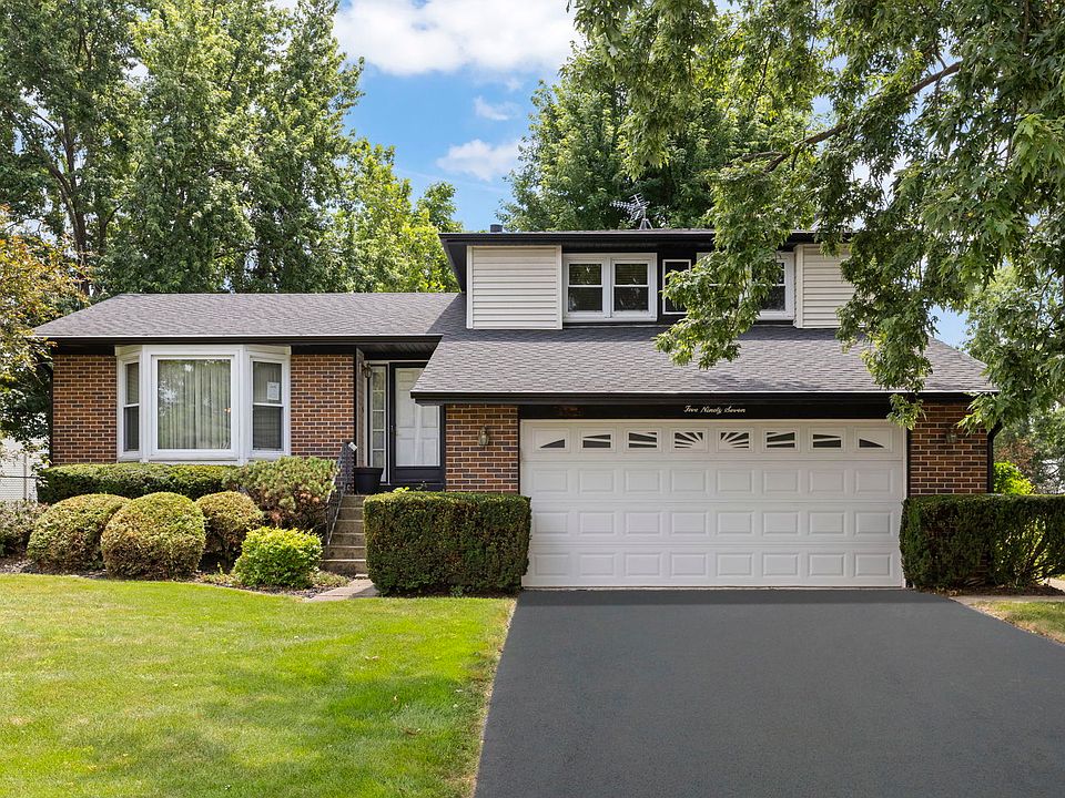 1st image of 597 Piccadilly Ln