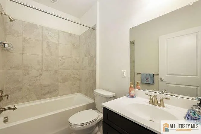 421 Tavern Rd — Photo 24