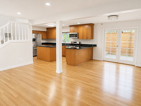 5th image of 322 N 150th St