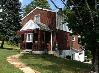 555 Simpson Howell Rd, Elizabeth, PA 15037