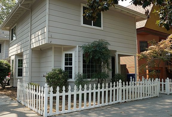 2nd image of 1730 G St
