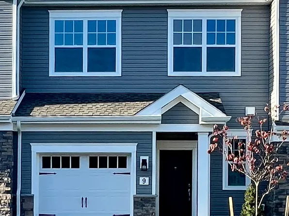 9 Coburgh Dr, Wall, NJ 07753