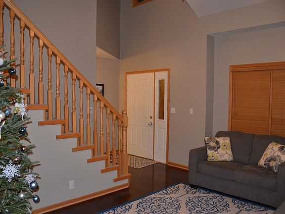 4th image of 5907 S 81st St