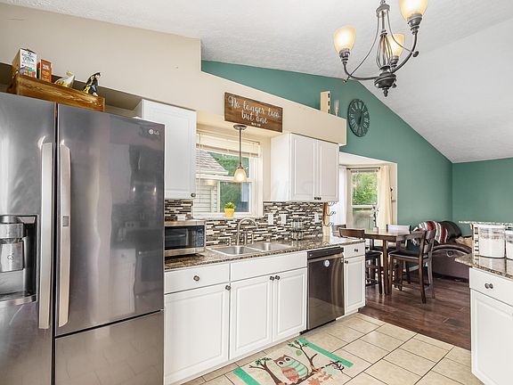 5th image of 2164 Maribeth Pl