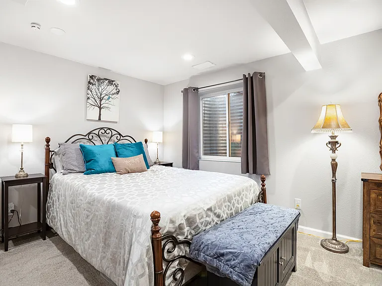568 Longfellow Ln #FURNISHED — Photo 12