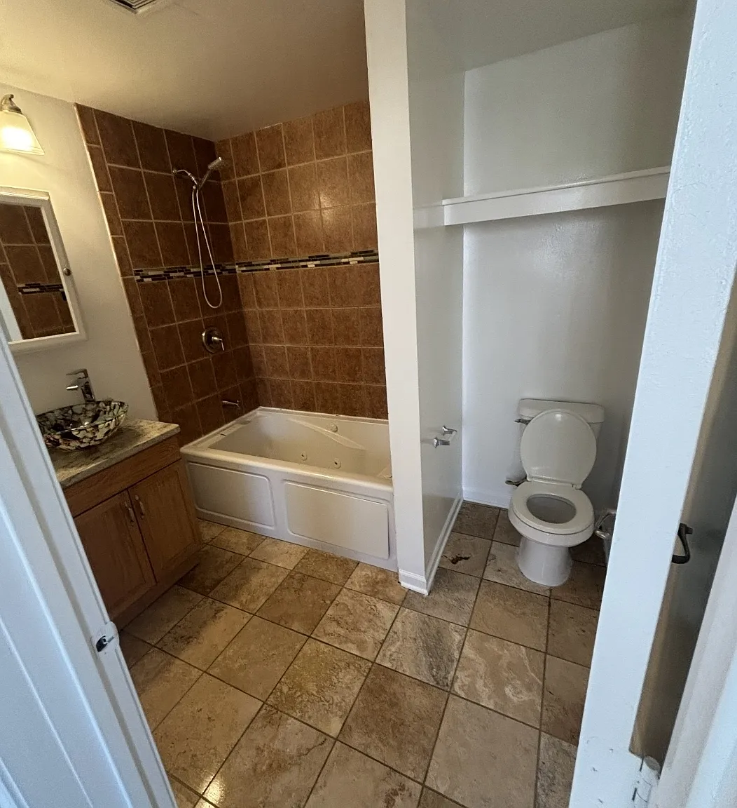 1 bed, 550 sqft, $1,425 — Photo 3