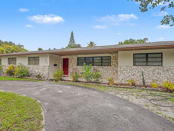 2nd image of 7931 SW 59th Ave