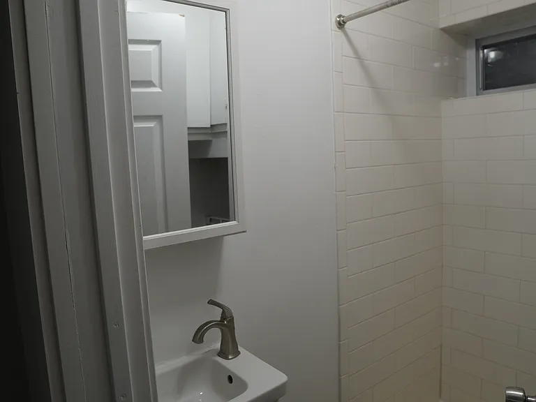 1838 S Racine Ave #D — Photo 16