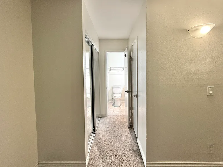 2522 Clairemont Dr #103 — Photo 14