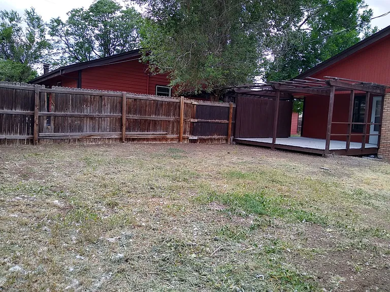 460 S Fenton St — Photo 94