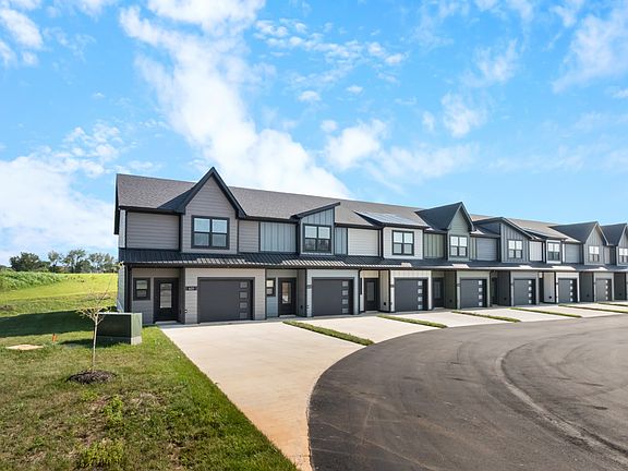4th image of 606 Jonathan Wade Cir