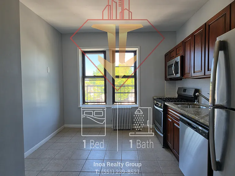 806 Avenue A #28 — Photo 2