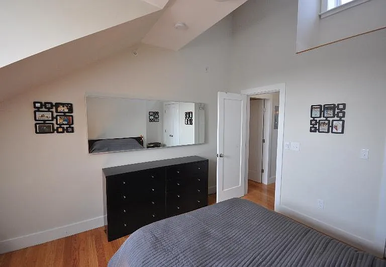 658 Massachusetts Ave #3 — Photo 20