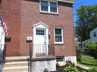 425 Crotzer Ave, Folcroft, PA 19032