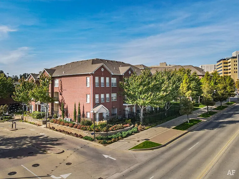 Renaissance Uptown Tulsa — Photo 35