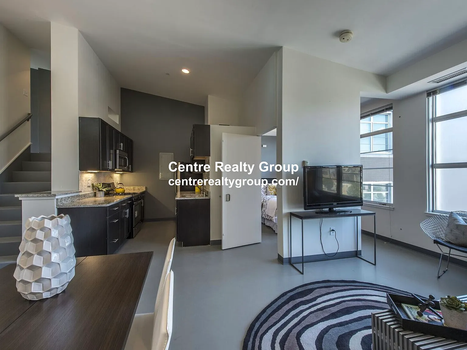2 bed, 1.0 bath, $4,200 — Photo 2