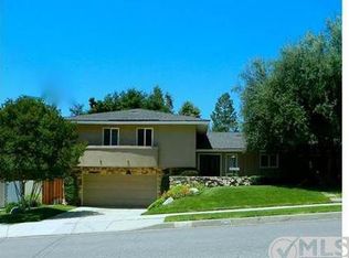 22751 Liberty Bell Rd, Calabasas, CA 91302