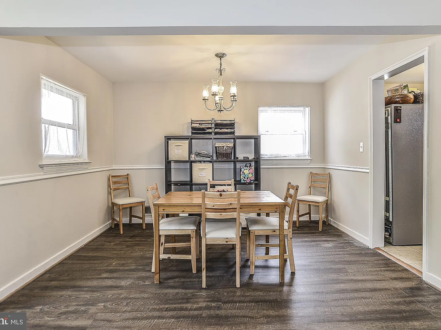 4 bed, 2.0 bath, 1637 sqft, $3,595 — Photo 4