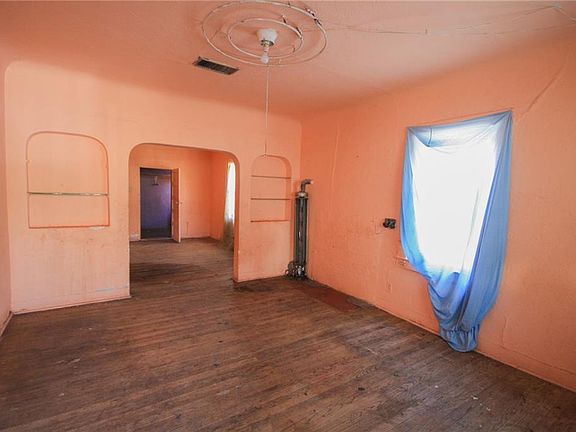 2nd image of 3124 Frutas Ave