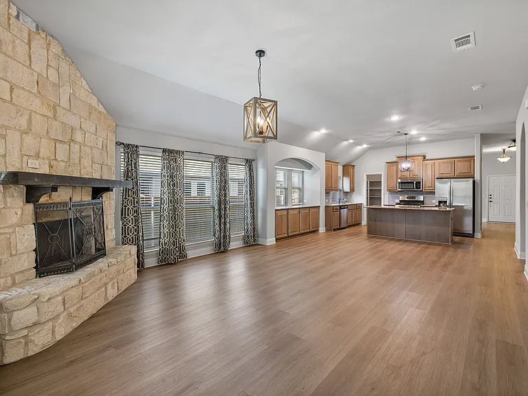 300 Kelvington Dr — Photo 15