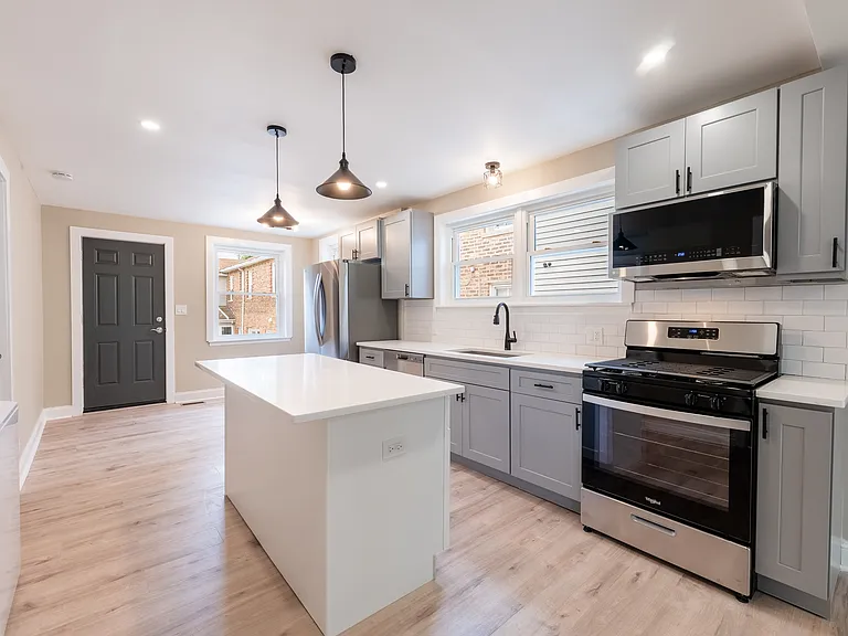 4341 Wisconsin Ave — Photo 10