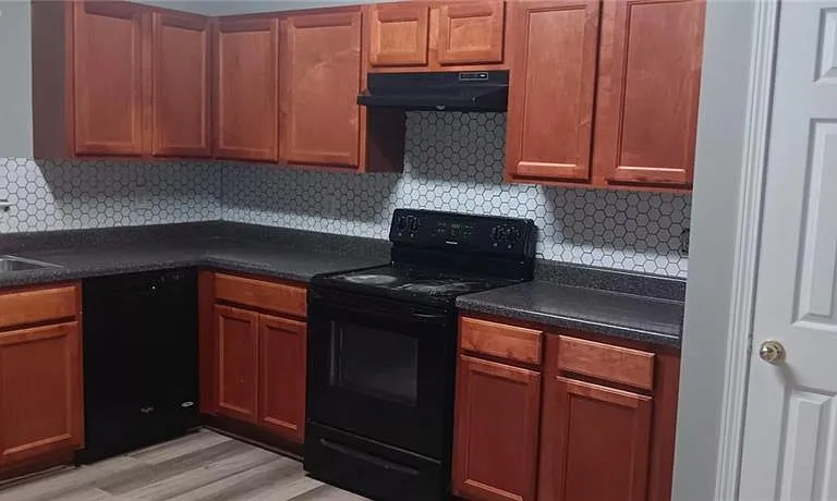2324 Coach Way — Photo 11