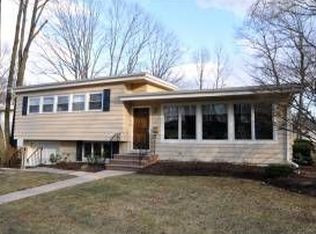 5 Sheridan Rd, Summit, NJ 07901