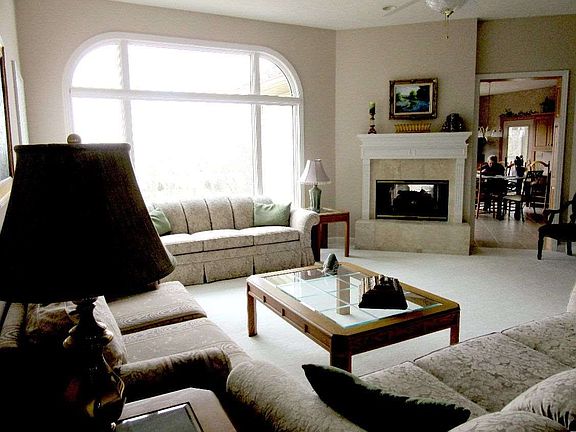 4th image of 1614 Connemara Ln