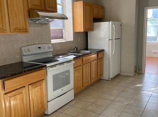 1638 S Broad St #3, Philadelphia, PA