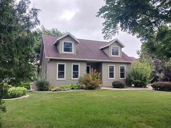 419 Badger Drive, Evansville, WI 53536