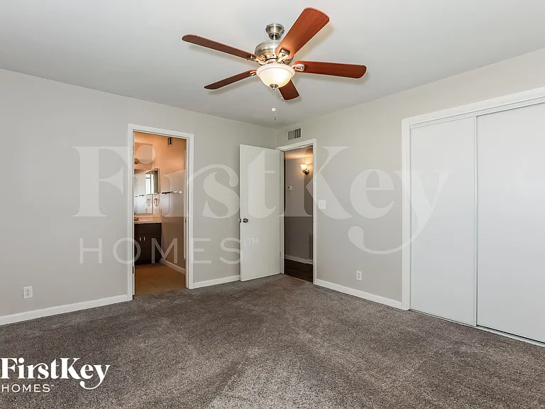 1010 W 4th Pl — Photo 10