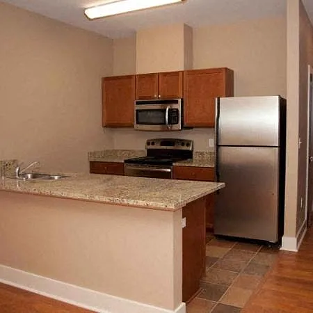 Barataria Station Apartments — Photo 8