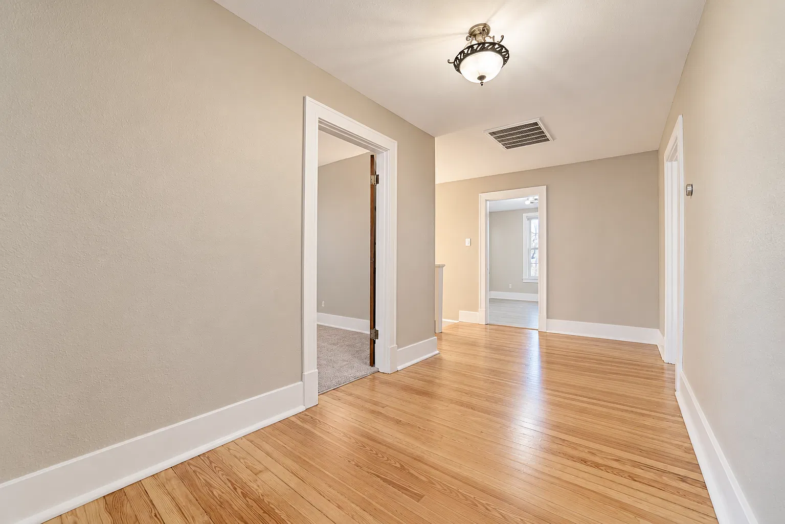 2 bed, 1400 sqft, $1,695 — Photo 3