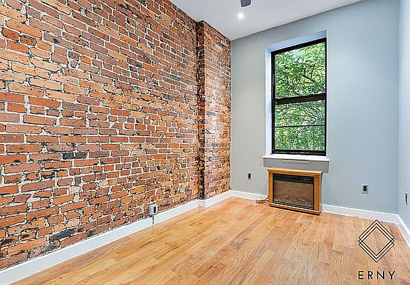 3rd image of 913 Saint Johns Pl #2D