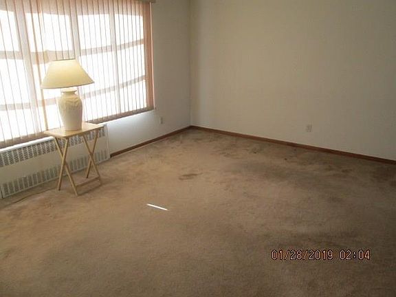 4th image of 209 Lincoln Ave