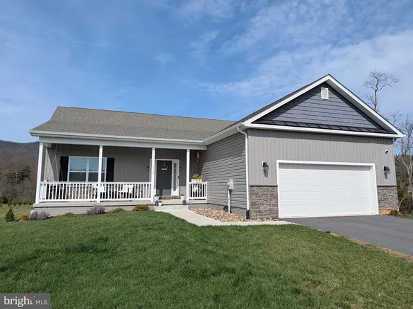 117 Mickey Mantle Ct, Berkeley Springs, WV 25411