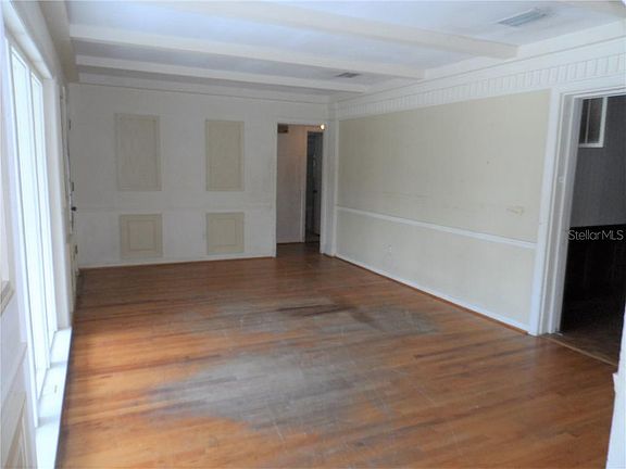 3rd image of 2937 Cleveland Heights Blvd